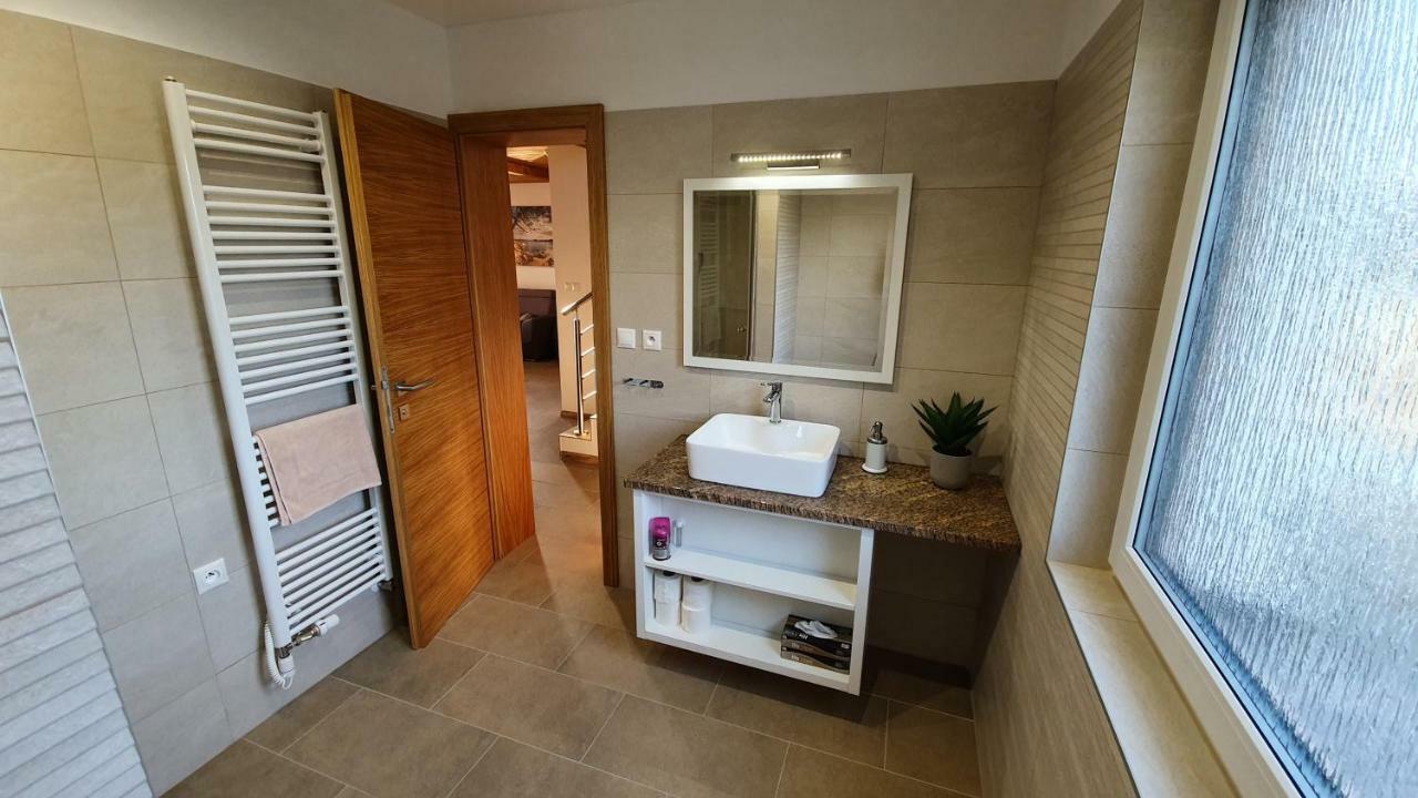 Chaty Krusetnica S Luxusnym Privatnym Wellness Exterior foto